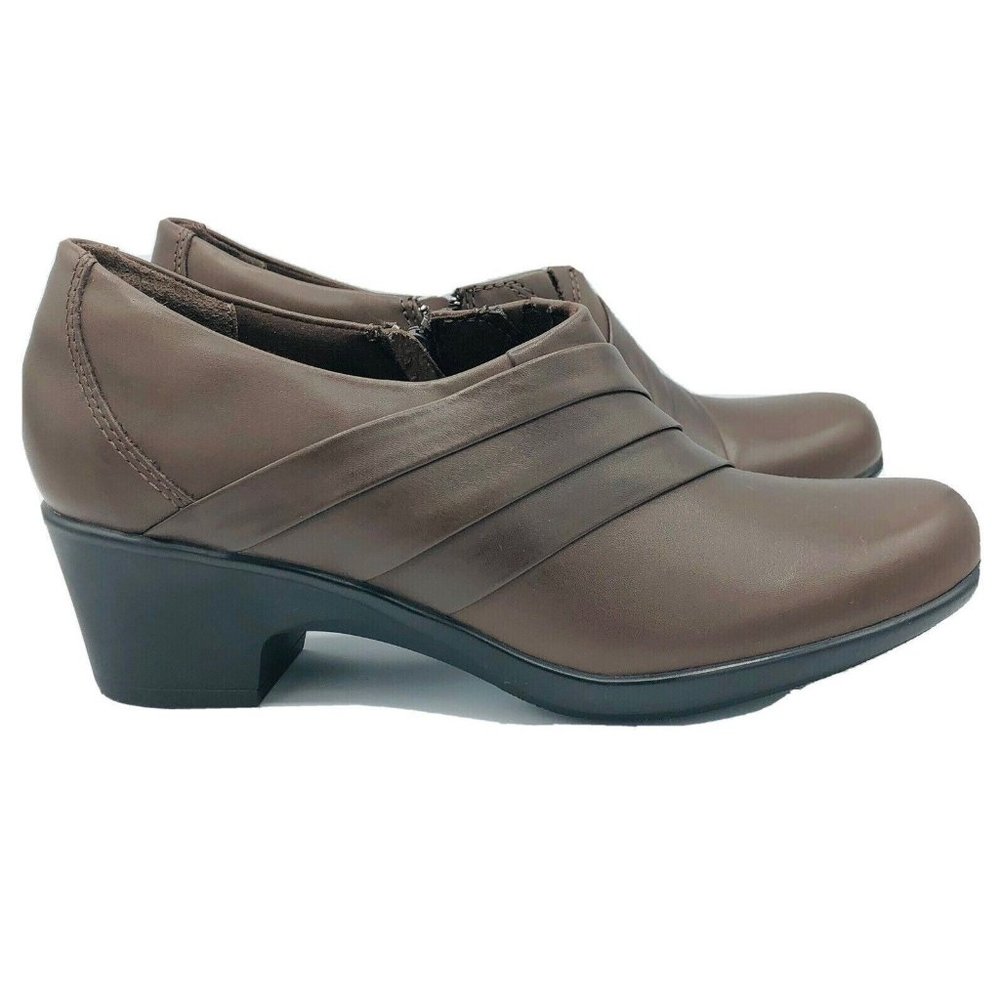 Clarks Collection Womens Boots Size 8.5 Ankle Booties Brown Leather Side Zipper